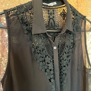 Double Zero sleeveless black top, size L